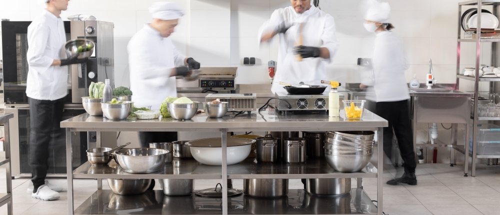 Improve Restaurant Wait Times with Linen and Uniform Service